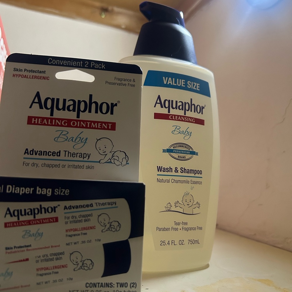 Baby Wash & Shampoo - White